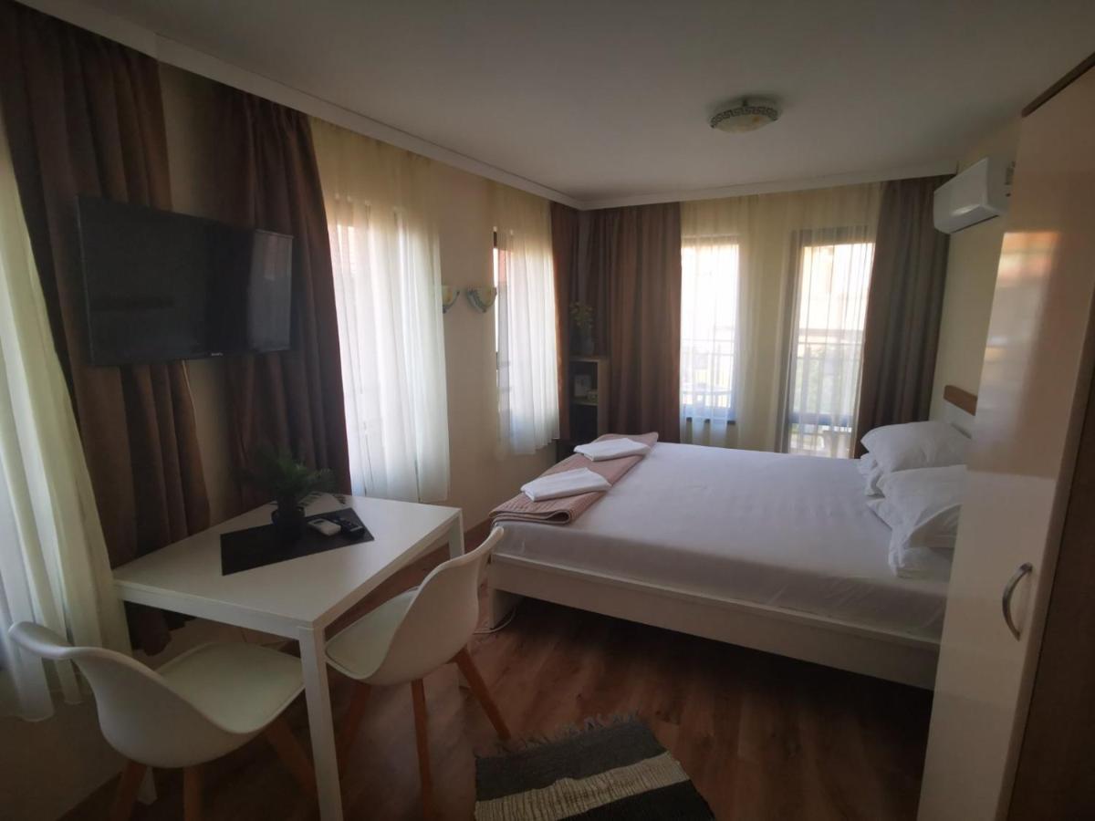 Damaris Hotel โซโซโปล ภายนอก รูปภาพ